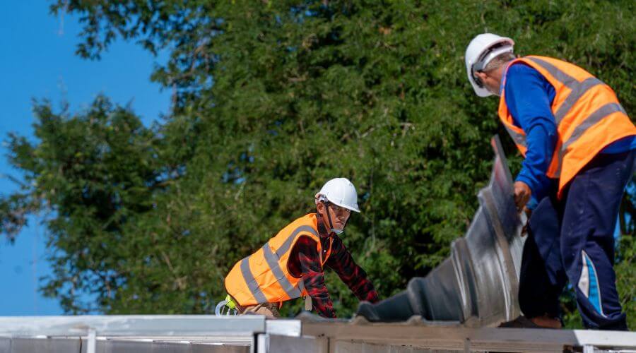 Professional residential roofers in Peoria Heights, IL